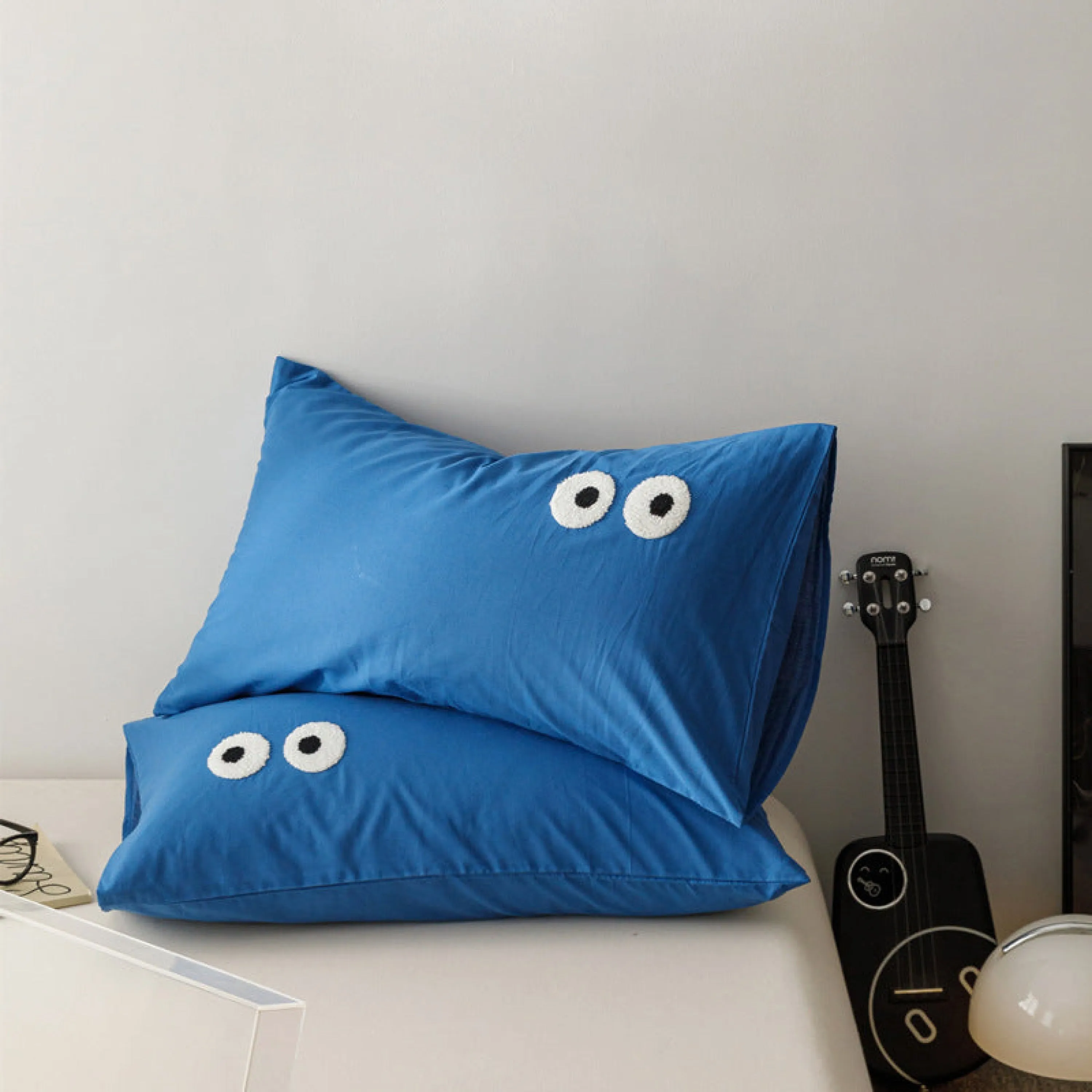 Googly Eyes Pillowcases (8 Colors)