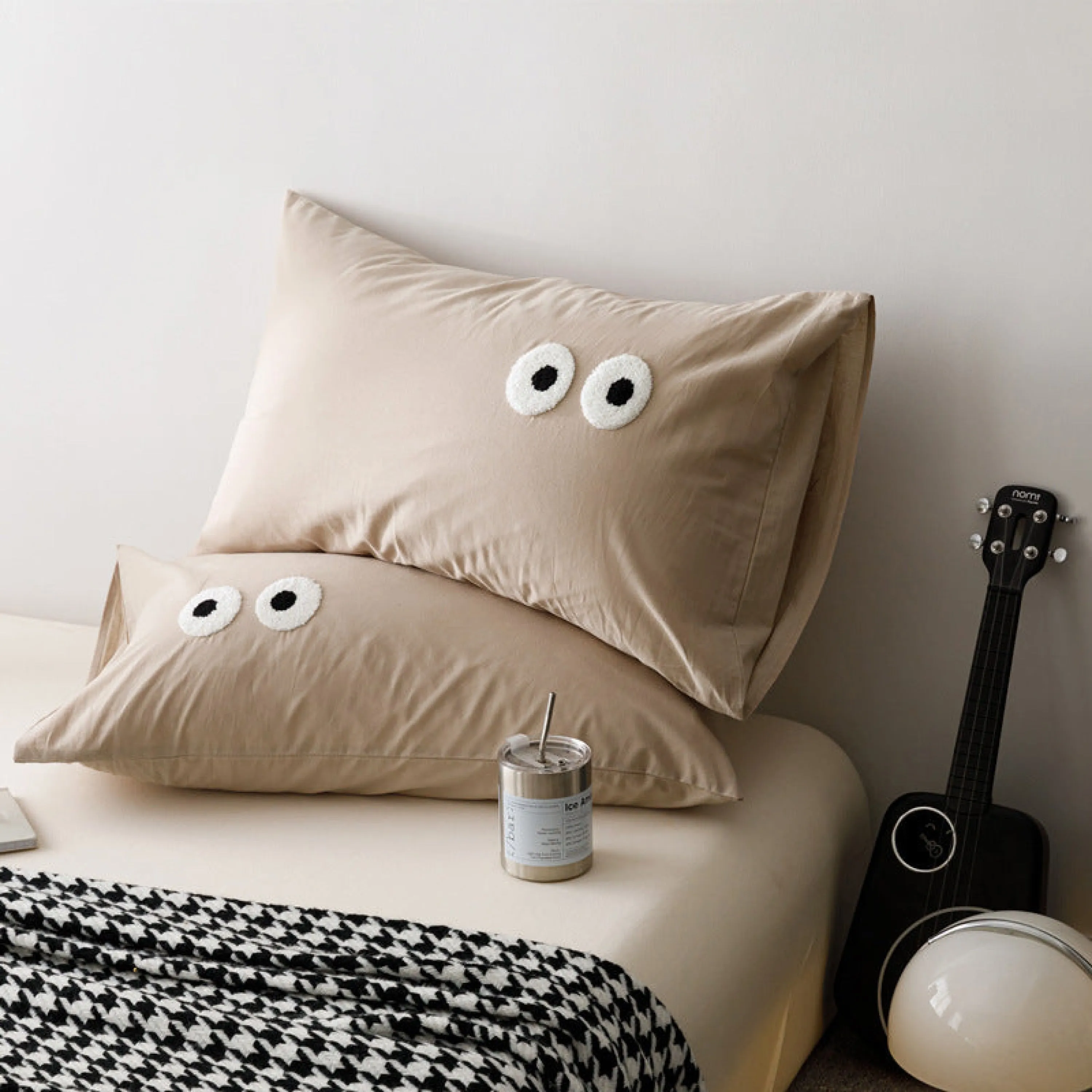 Googly Eyes Pillowcases (8 Colors)
