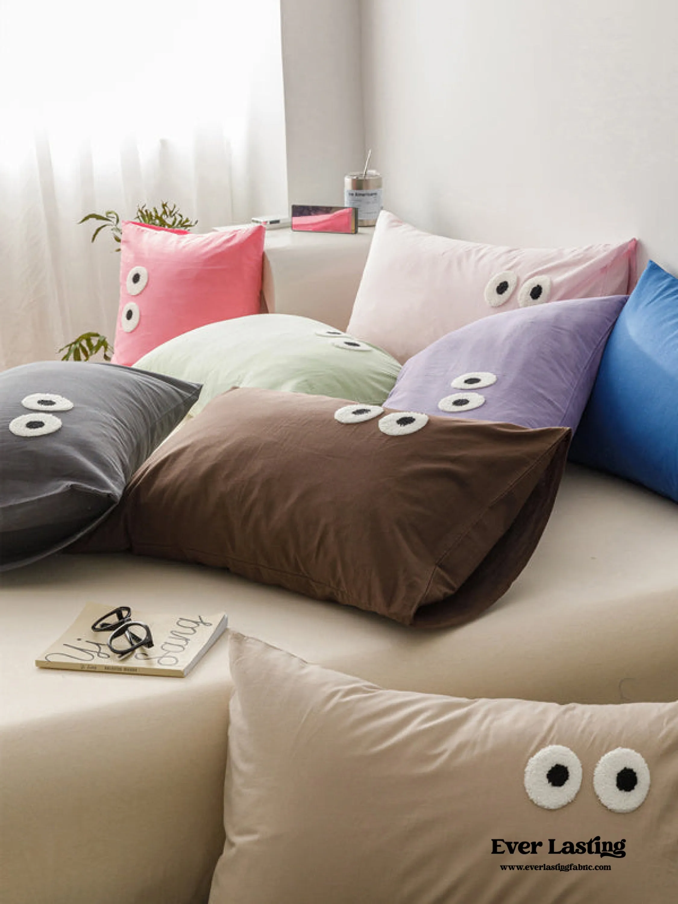 Googly Eyes Pillowcases (8 Colors)