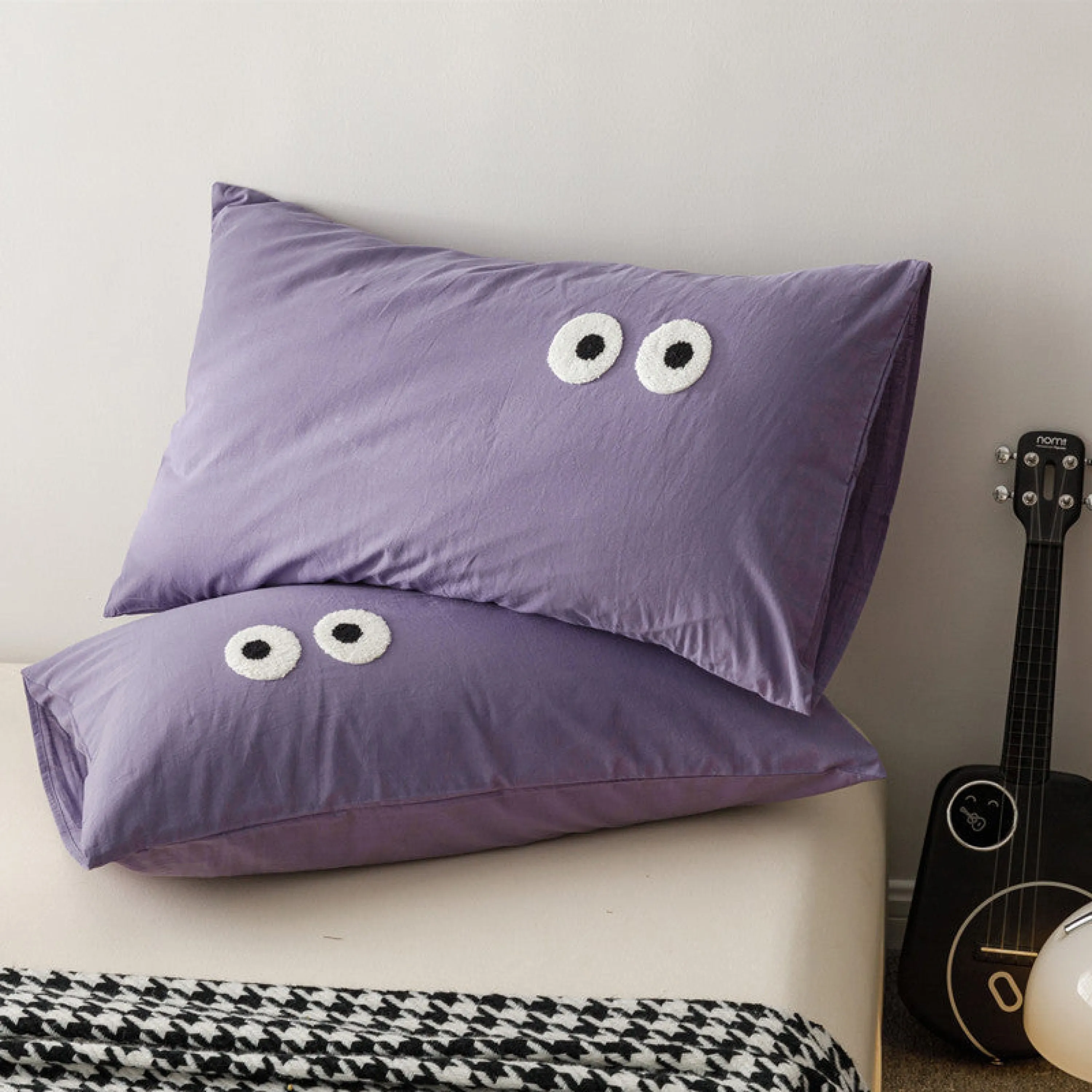 Googly Eyes Pillowcases (8 Colors)