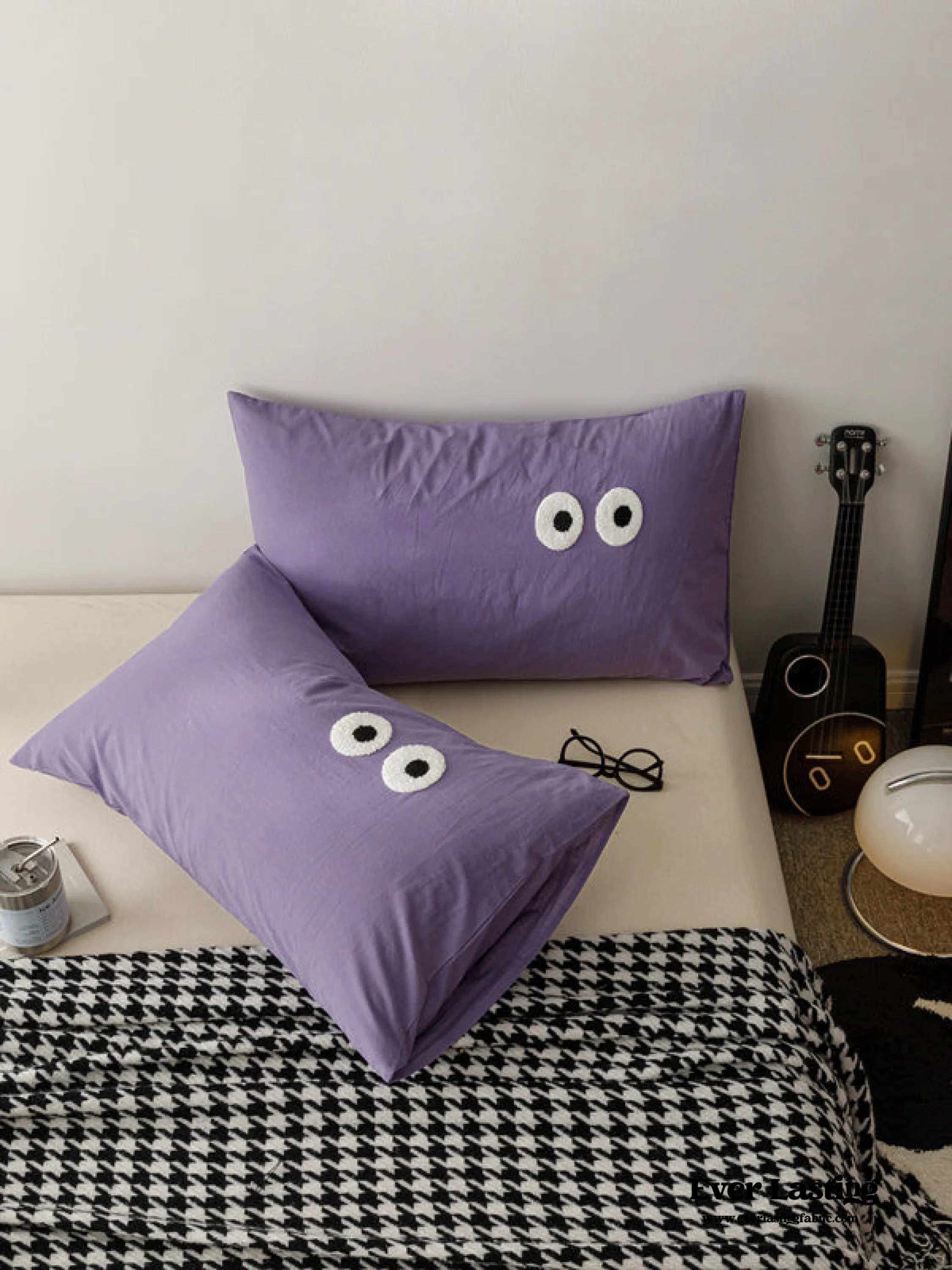 Googly Eyes Pillowcases (8 Colors)