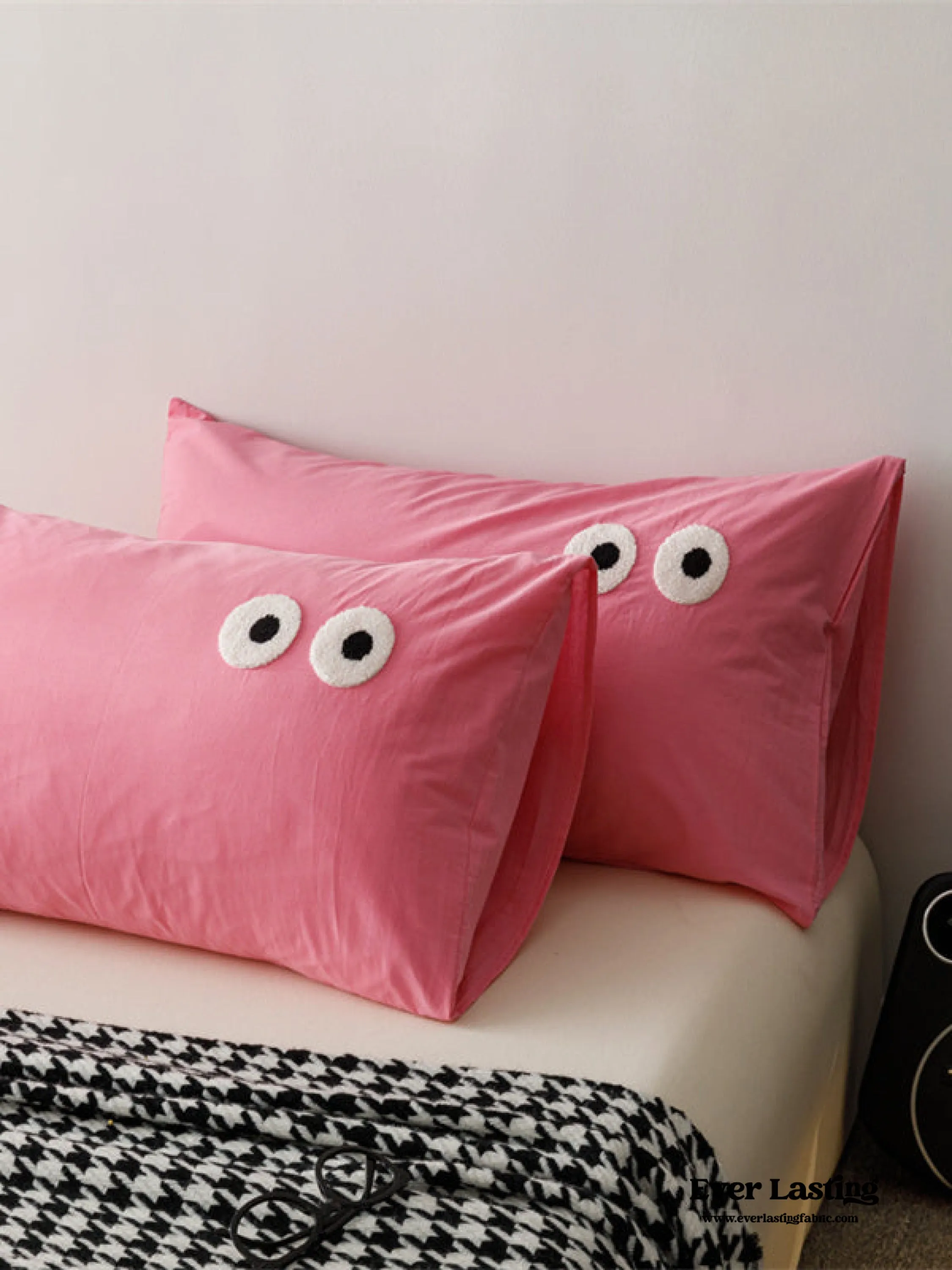Googly Eyes Pillowcases (8 Colors)